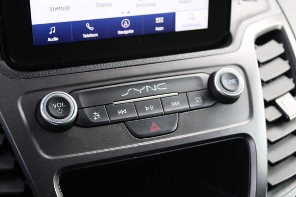 Ford Transit Connect 1.5 EcoBlue L2 Limited 120pk - Automaat - Trekhaak - Stoelverwarming - Navi - Bluetooth - Camera - Rijklaar