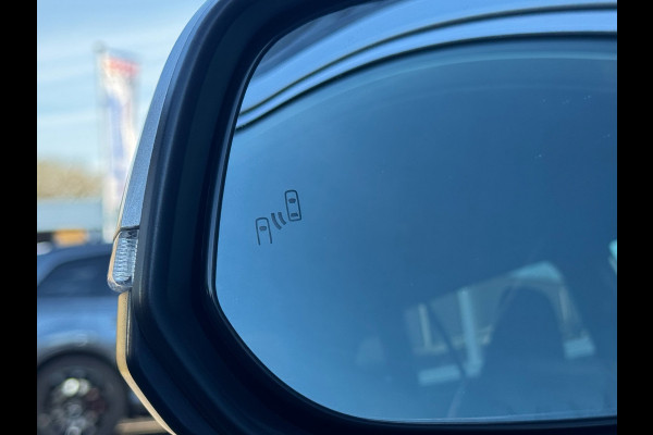 Toyota Corolla Cross Hybrid 140 Style Comfort VERWARMDE STOELEN EN STUURWIEL, CAMERA , CARPLAY, CLIMATE CONTROL / ELEKT KLEP