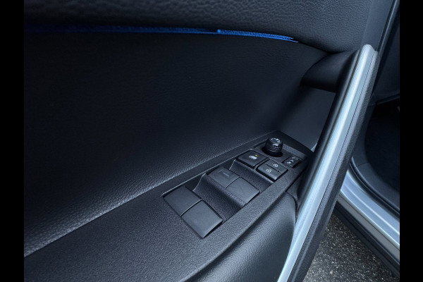 Toyota Corolla Cross Hybrid 140 Style Comfort VERWARMDE STOELEN EN STUURWIEL, CAMERA , CARPLAY, CLIMATE CONTROL / ELEKT KLEP