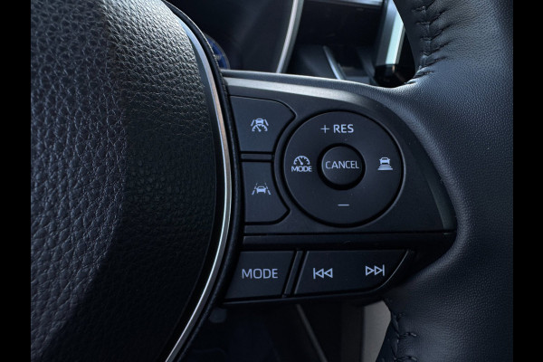 Toyota Corolla Cross Hybrid 140 Style Comfort VERWARMDE STOELEN EN STUURWIEL, CAMERA , CARPLAY, CLIMATE CONTROL / ELEKT KLEP
