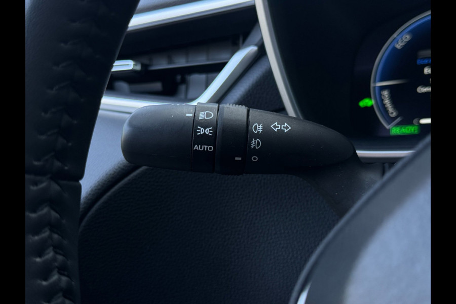 Toyota Corolla Cross Hybrid 140 Style Comfort VERWARMDE STOELEN EN STUURWIEL, CAMERA , CARPLAY, CLIMATE CONTROL / ELEKT KLEP