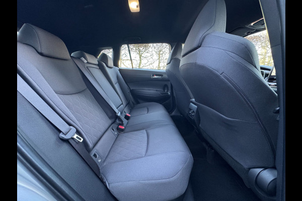 Toyota Corolla Cross Hybrid 140 Style Comfort VERWARMDE STOELEN EN STUURWIEL, CAMERA , CARPLAY, CLIMATE CONTROL / ELEKT KLEP