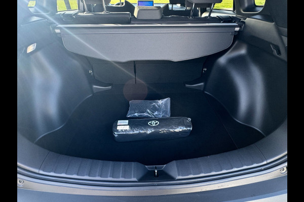 Toyota Corolla Cross Hybrid 140 Style Comfort VERWARMDE STOELEN EN STUURWIEL, CAMERA , CARPLAY, CLIMATE CONTROL / ELEKT KLEP
