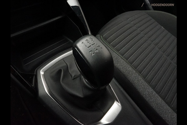 Peugeot 208 1.2 PureTech Active Black Edition (APPLE CARPLAY,PARKEERSENSOREN,LED VERLICHTING,SPORTSTOELEN,NAVIGATIE,TOPCONDITIE)