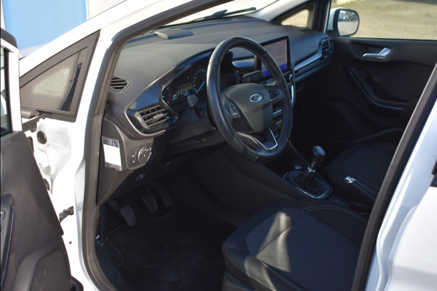 Ford Fiesta 1.1 ACTIVE PANODAK! TREKHAAK! WINTERPACK! NAVI!