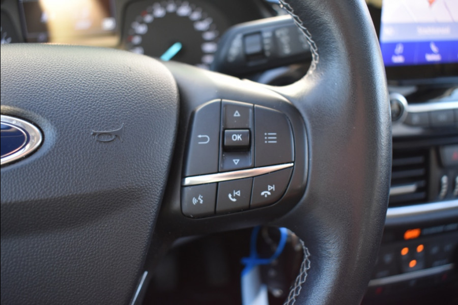 Ford Fiesta 1.1 ACTIVE PANODAK! TREKHAAK! WINTERPACK! NAVI!