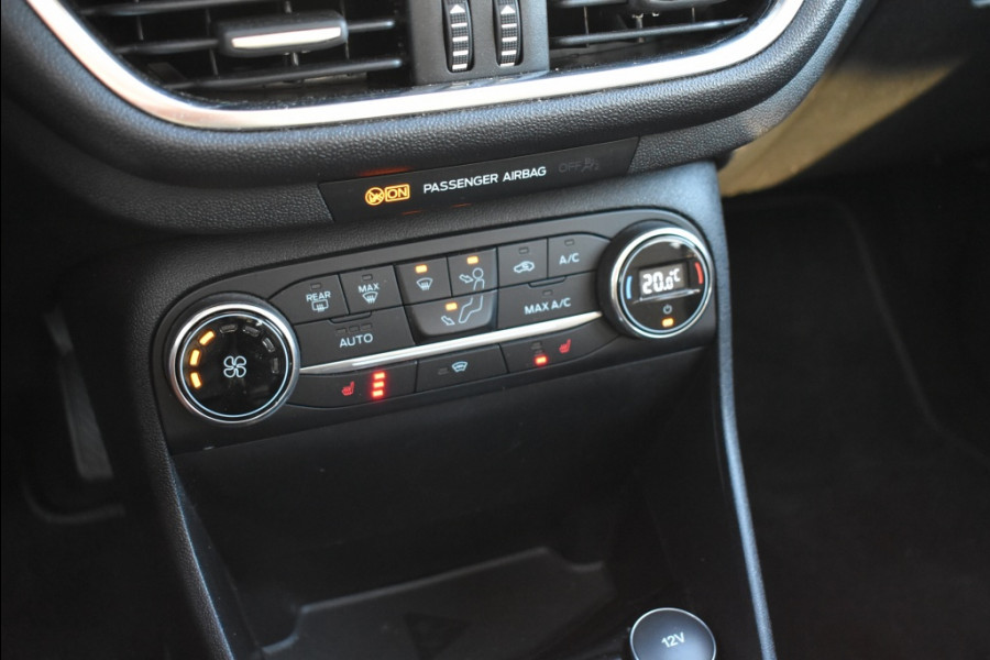 Ford Fiesta 1.1 ACTIVE PANODAK! TREKHAAK! WINTERPACK! NAVI!