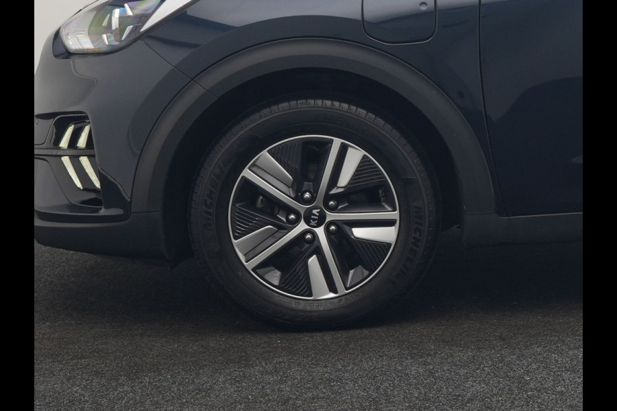 Kia Niro 1.6 GDi DynamicLine PHEV 141pk Dealer O.H. | Adaptive Cruise | Camera | Sportstoelen & Stuur Verwarmd | Apple Carplay | Lane Assist | Navigatie | DAB | Plug In Hybrid
