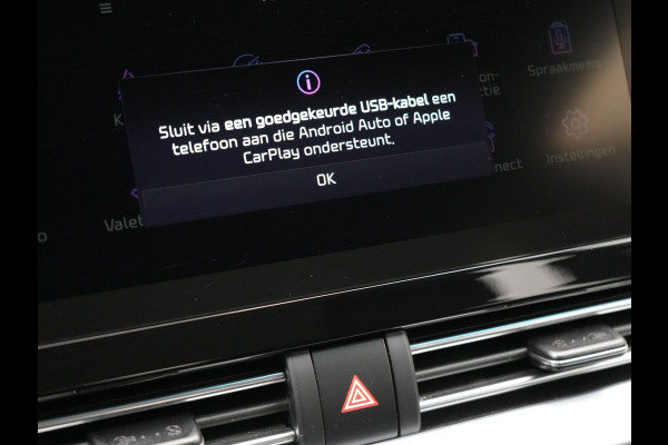 Kia Niro 1.6 GDi DynamicLine PHEV 141pk Dealer O.H. | Adaptive Cruise | Camera | Sportstoelen & Stuur Verwarmd | Apple Carplay | Lane Assist | Navigatie | DAB | Plug In Hybrid