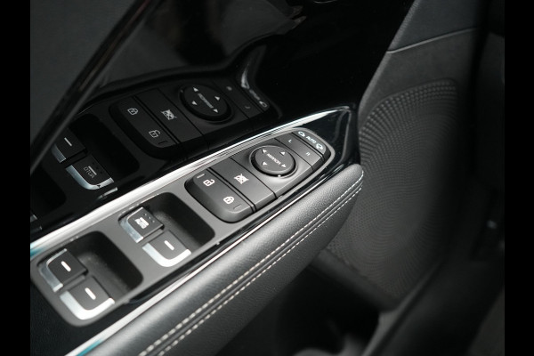 Kia Niro 1.6 GDi DynamicLine PHEV 141pk Dealer O.H. | Adaptive Cruise | Camera | Sportstoelen & Stuur Verwarmd | Apple Carplay | Lane Assist | Navigatie | DAB | Plug In Hybrid