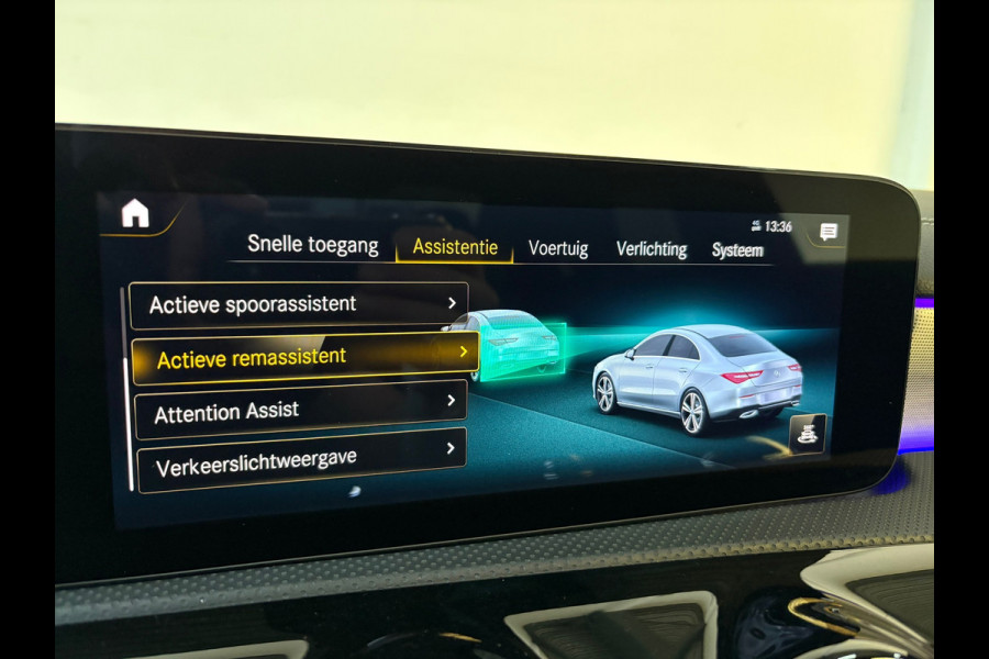 Mercedes-Benz CLA-Klasse 200 Edition, Pano, Sfeer, Burmester, Applecarplay