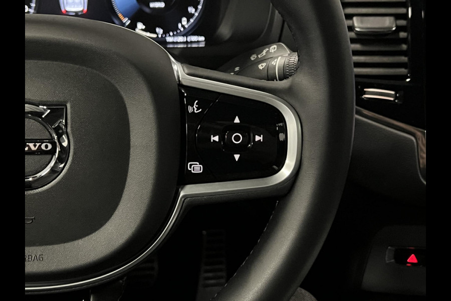 Volvo XC90 2.0 T8 Recharge AWD R-Design Luchtvering | Trekhaak | Bowers & Wilkins | Adapt. cruise | Open dak | Stuur-/stoelverwarming | Memory