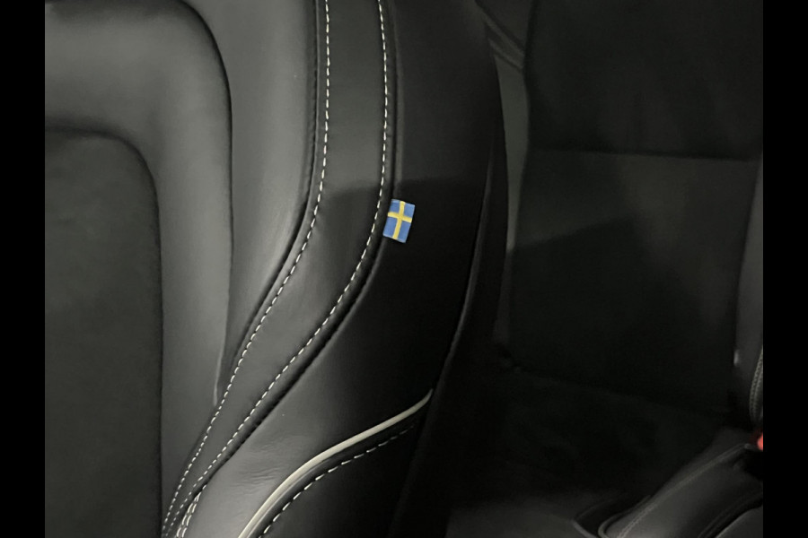 Volvo XC90 2.0 T8 Recharge AWD R-Design Luchtvering | Trekhaak | Bowers & Wilkins | Adapt. cruise | Open dak | Stuur-/stoelverwarming | Memory