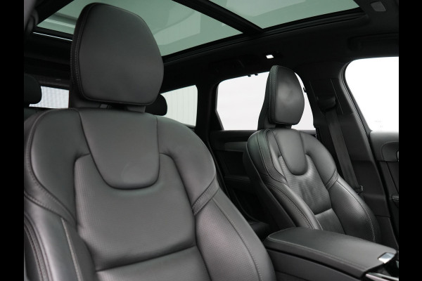 Volvo V90 T6 AWD Ultimate Dark PHEV 350pk Dealer O.H. | Panodak | Head Up | 360 Camera | Adaptive Cruise | Harman / Kardon | Lederen Sportstoelen Memory & Ventilatie | Keyless | Stoelen & Stuur Verwarmd | Apple Carplay | Virtual | DAB | Plug In Hybrid