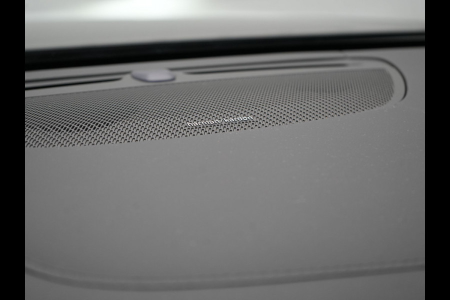 Volvo V90 T6 AWD Ultimate Dark PHEV 350pk Dealer O.H. | Panodak | Head Up | 360 Camera | Adaptive Cruise | Harman / Kardon | Lederen Sportstoelen Memory & Ventilatie | Keyless | Stoelen & Stuur Verwarmd | Apple Carplay | Virtual | DAB | Plug In Hybrid