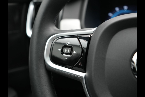 Volvo V90 T6 AWD Ultimate Dark PHEV 350pk Dealer O.H. | Panodak | Head Up | 360 Camera | Adaptive Cruise | Harman / Kardon | Lederen Sportstoelen Memory & Ventilatie | Keyless | Stoelen & Stuur Verwarmd | Apple Carplay | Virtual | DAB | Plug In Hybrid
