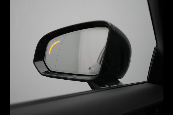 Volvo V90 T6 AWD Ultimate Dark PHEV 350pk Dealer O.H. | Panodak | Head Up | 360 Camera | Adaptive Cruise | Harman / Kardon | Lederen Sportstoelen Memory & Ventilatie | Keyless | Stoelen & Stuur Verwarmd | Apple Carplay | Virtual | DAB | Plug In Hybrid