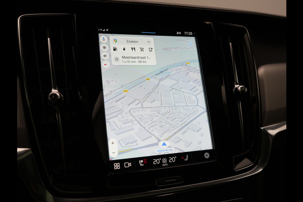 Volvo V90 T6 AWD Ultimate Dark PHEV 350pk Dealer O.H. | Panodak | Head Up | 360 Camera | Adaptive Cruise | Harman / Kardon | Lederen Sportstoelen Memory & Ventilatie | Keyless | Stoelen & Stuur Verwarmd | Apple Carplay | Virtual | DAB | Plug In Hybrid