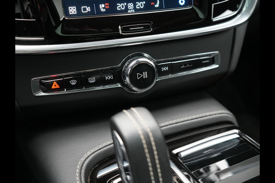 Volvo V90 T6 AWD Ultimate Dark PHEV 350pk Dealer O.H. | Panodak | Head Up | 360 Camera | Adaptive Cruise | Harman / Kardon | Lederen Sportstoelen Memory & Ventilatie | Keyless | Stoelen & Stuur Verwarmd | Apple Carplay | Virtual | DAB | Plug In Hybrid