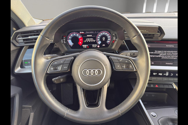 Audi A3 Sportback 30 TFSI Business edition | Sportstoelen | Navi | Virtual Cockpit | Led | Parkeerhulp |