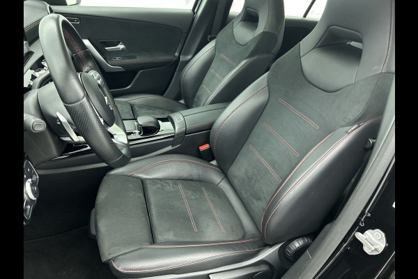 Mercedes-Benz A-Klasse 220 Premium Plus AMG-Line(Goed OnderH, Panorama, Carplay, Stoelen, StoelV, Navi, Etc)