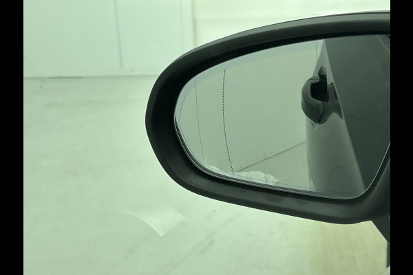 Mercedes-Benz A-Klasse 220 Premium Plus AMG-Line(Goed OnderH, Panorama, Carplay, Stoelen, StoelV, Navi, Etc)