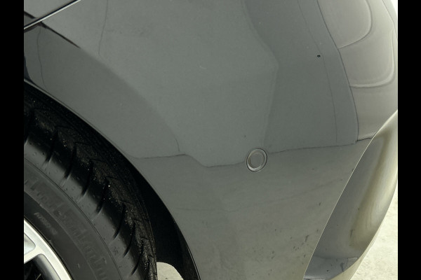 Mercedes-Benz A-Klasse 220 Premium Plus AMG-Line(Goed OnderH, Panorama, Carplay, Stoelen, StoelV, Navi, Etc)