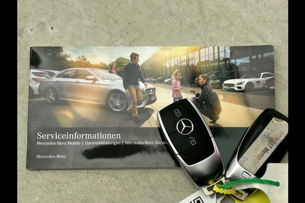 Mercedes-Benz A-Klasse 220 Premium Plus AMG-Line(Goed OnderH, Panorama, Carplay, Stoelen, StoelV, Navi, Etc)