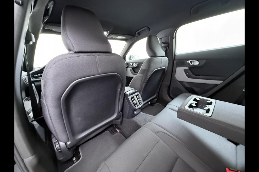 Polestar 2 Long Range Single Motor 78 kWh VAN €30.900,- NU VOOR SLECHTS €27.877,- Uw LENTEVOORDEEL €3.023,- | SOH 94%| ELEK. STOEL MET MEMORY| DODE HOEK SENSOR| STOELVERWARMING| ELEK. ACHTERKLEP| 360 CAMERA| ADAPTIVE CRUISE CONTROL | RIJKLAAR GELEVERD MET 12 MND BOVAG GARANTIE |