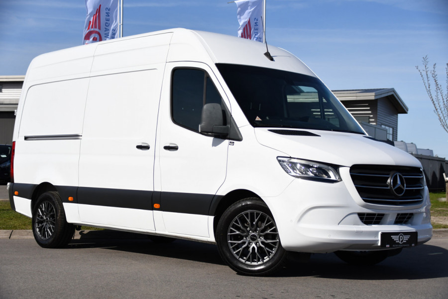 Mercedes-Benz Sprinter 319 V6 3.0 CDI L2H2 PB Edition Cruise, 360 Camera, Carplay, LED, 190pk, Leder, Multimedia, Uniek!