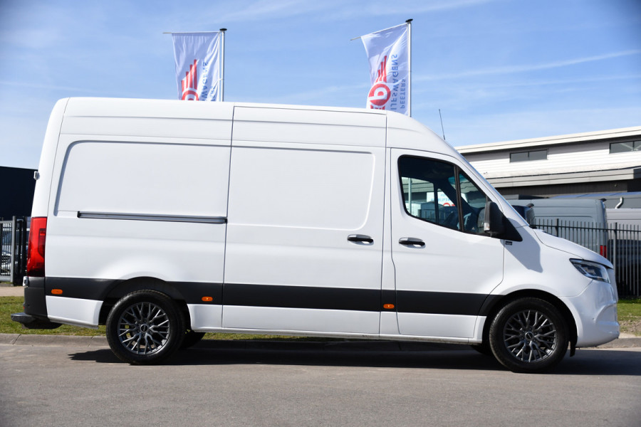 Mercedes-Benz Sprinter 319 V6 3.0 CDI L2H2 PB Edition Cruise, 360 Camera, Carplay, LED, 190pk, Leder, Multimedia, Uniek!