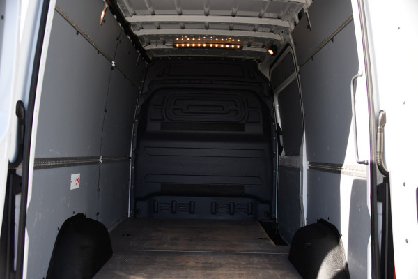 Mercedes-Benz Sprinter 319 V6 3.0 CDI L2H2 PB Edition Cruise, 360 Camera, Carplay, LED, 190pk, Leder, Multimedia, Uniek!