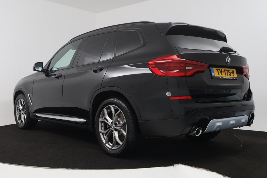 BMW X3 XDrive20i Launch Edition High Executive (TREKHAAK, STOEL/STUUR VERWARMING, DIGITALE COCKPIT, DEALER ONDERHOUDEN)