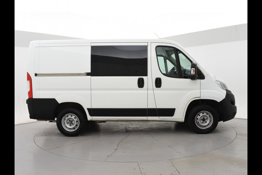 Peugeot Boxer 330 2.0 BLUEHDI 130 PK EURO 6 + CAMERA | TREKHAAK | NAVIGATIE | CRUISE | AIRCO