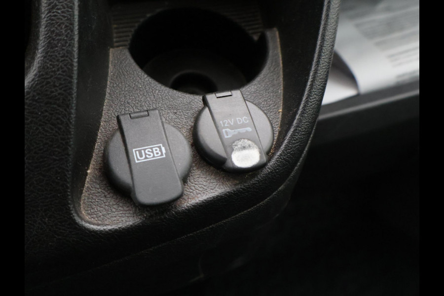 Peugeot Boxer 330 2.0 BLUEHDI 130 PK EURO 6 + CAMERA | TREKHAAK | NAVIGATIE | CRUISE | AIRCO