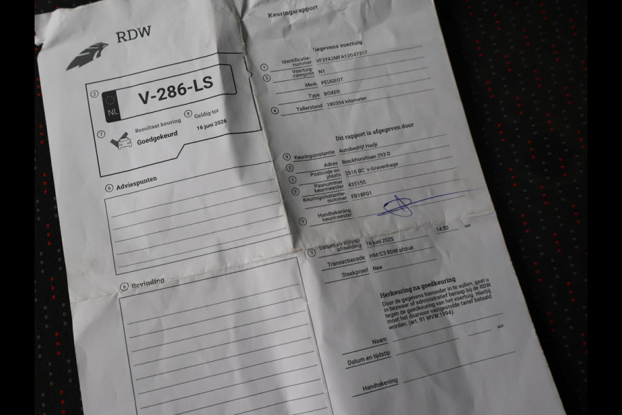 Peugeot Boxer 330 2.0 BLUEHDI 130 PK EURO 6 + CAMERA | TREKHAAK | NAVIGATIE | CRUISE | AIRCO