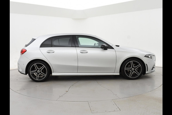 Mercedes-Benz A-Klasse 180 AUT. AMG SPORT + MBUX | SFEERVERLICHTING | CAMERA | SPORTSTOELEN