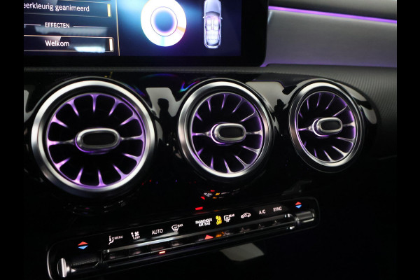 Mercedes-Benz A-Klasse 180 AUT. AMG SPORT + MBUX | SFEERVERLICHTING | CAMERA | SPORTSTOELEN