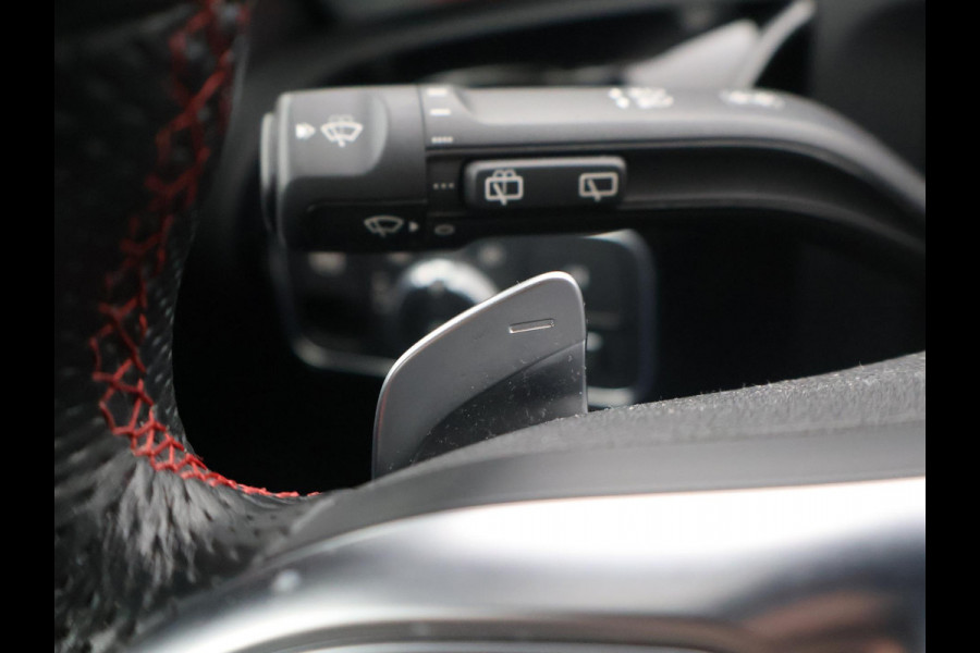 Mercedes-Benz A-Klasse 180 AUT. AMG SPORT + MBUX | SFEERVERLICHTING | CAMERA | SPORTSTOELEN