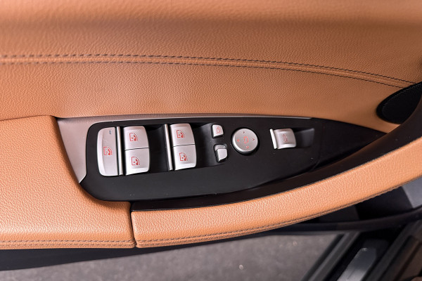 BMW X3 XDrive20i High Executive (PANORAMADAK, COMFORT ZETELS, HEAD-UP, 360 CAMERA, DEALER ONDERHOUDEN, STOELVERWARMING)