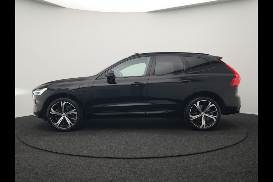 Volvo XC60 T6 AWD Plus Dark PHEV 350pk Dealer O.H. | Panodak | Camera | Harman / Kardon | Lederen Sportstoelen Memory & Verwarmd | 21"L.M | Keyless | Google Assistent | Apple Carplay | Stuur Verwarmd | DAB | Plug In Hybrid |