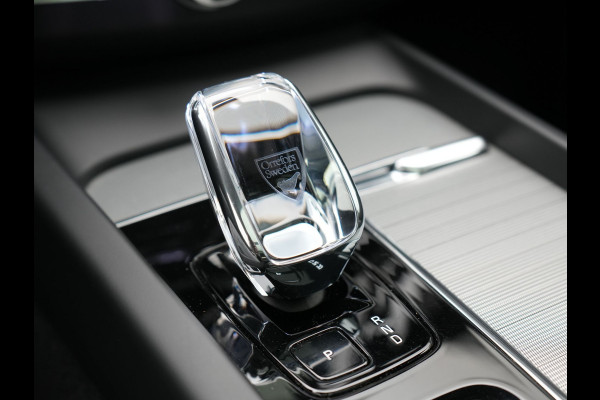 Volvo XC60 T6 AWD Plus Dark PHEV 350pk Dealer O.H. | Panodak | Camera | Harman / Kardon | Lederen Sportstoelen Memory & Verwarmd | 21"L.M | Keyless | Google Assistent | Apple Carplay | Stuur Verwarmd | DAB | Plug In Hybrid |