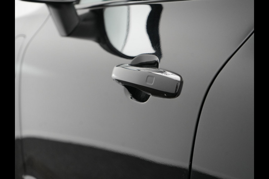 Volvo XC60 T6 AWD Plus Dark PHEV 350pk Dealer O.H. | Panodak | Camera | Harman / Kardon | Lederen Sportstoelen Memory & Verwarmd | 21"L.M | Keyless | Google Assistent | Apple Carplay | Stuur Verwarmd | DAB | Plug In Hybrid |