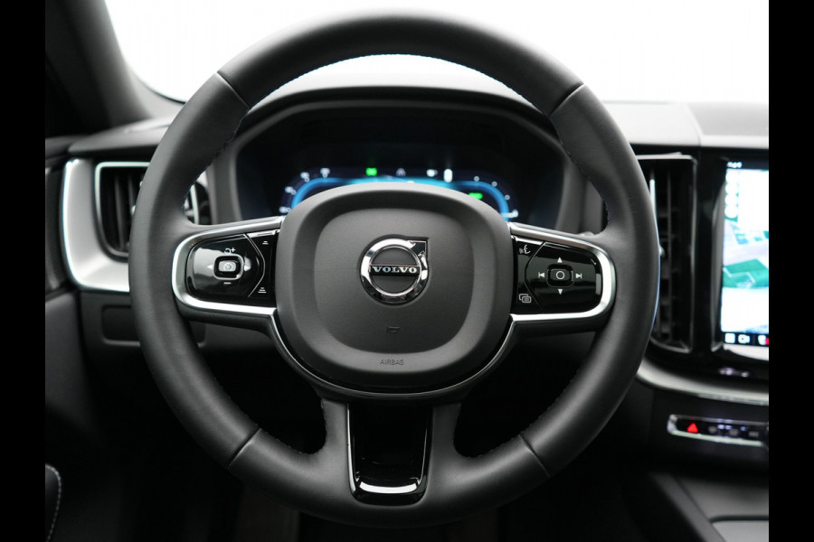 Volvo XC60 T6 AWD Plus Dark PHEV 350pk Dealer O.H. | Panodak | Camera | Harman / Kardon | Lederen Sportstoelen Memory & Verwarmd | 21"L.M | Keyless | Google Assistent | Apple Carplay | Stuur Verwarmd | DAB | Plug In Hybrid |