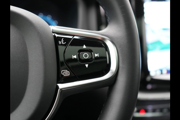 Volvo XC60 T6 AWD Plus Dark PHEV 350pk Dealer O.H. | Panodak | Camera | Harman / Kardon | Lederen Sportstoelen Memory & Verwarmd | 21"L.M | Keyless | Google Assistent | Apple Carplay | Stuur Verwarmd | DAB | Plug In Hybrid |