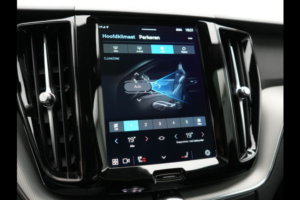 Volvo XC60 T6 AWD Plus Dark PHEV 350pk Dealer O.H. | Panodak | Camera | Harman / Kardon | Lederen Sportstoelen Memory & Verwarmd | 21"L.M | Keyless | Google Assistent | Apple Carplay | Stuur Verwarmd | DAB | Plug In Hybrid |