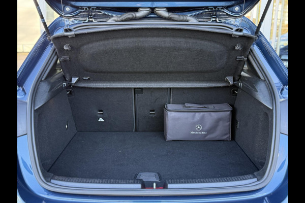 Mercedes-Benz A-Klasse 250 e Bus. Sol. AMG Limited Night|Pano|Cam|Sfeer|Trekhaak