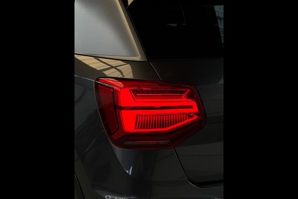 Audi Q2 35 TFSI 3x S-Line CarPlay Camera