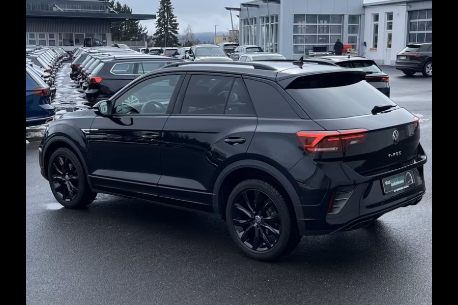 Volkswagen T-Roc 1.5 TSI R-LINE Blackstyle ** LED, VIRTUAL, ACC, MASSAGE, VERW. STUUR, 18-inch LMV ** 1e EIG - Slechts 27.061km. ** ** INFORMEER OOK NAAR ONZE AANTREKKELIJKE FINANCIAL-LEASE TARIEVEN **