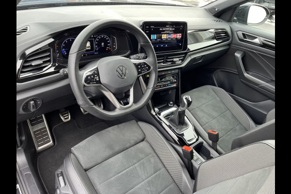 Volkswagen T-Roc 1.5 TSI R-LINE Blackstyle ** LED, VIRTUAL, ACC, MASSAGE, VERW. STUUR, 18-inch LMV ** 1e EIG - Slechts 27.061km. ** ** INFORMEER OOK NAAR ONZE AANTREKKELIJKE FINANCIAL-LEASE TARIEVEN **